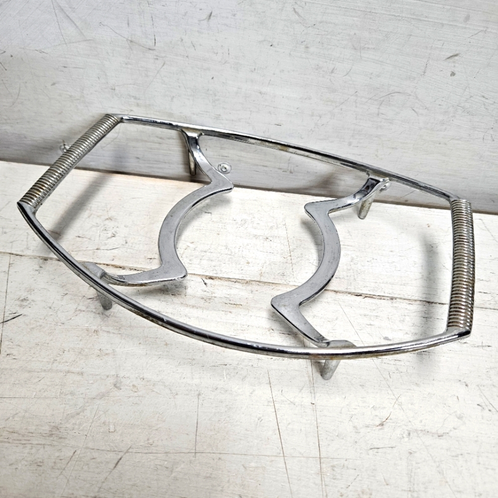 Corning Ware P-11-M MCM vintage casserole dish trivet holder display chrome base